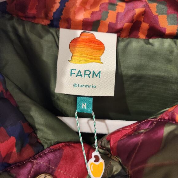 Farm Rio Oversized Tapestry pineapple puffer poncho size medium - Picture 9 of 10